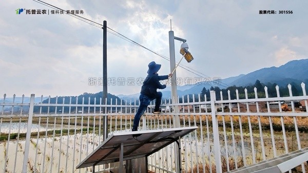 春壟之上，托普人用專業(yè)與溫度，喚醒每一臺“農(nóng)田衛(wèi)士”