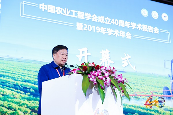 中國農(nóng)業(yè)工程學會常務副理事長兼秘書長朱明